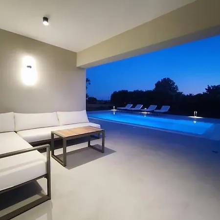 Erato - Elysian Villas, 2' Walk From The *