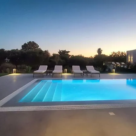 Erato - Elysian Villas, 2' Walk From The