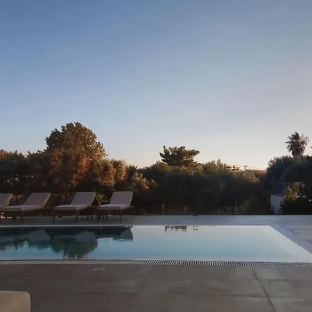 Villa Erato - Elysian Villas, 2' Walk From The Minia